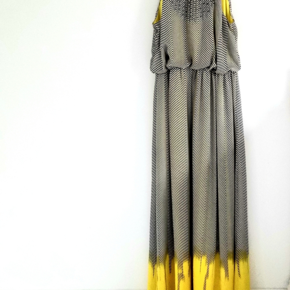 Vince Camuto black white stripe maxi dress size 10